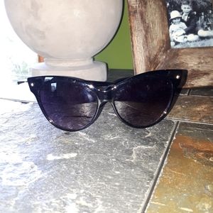 A J Morgan Oversized Cateye Glamour Sunglasses